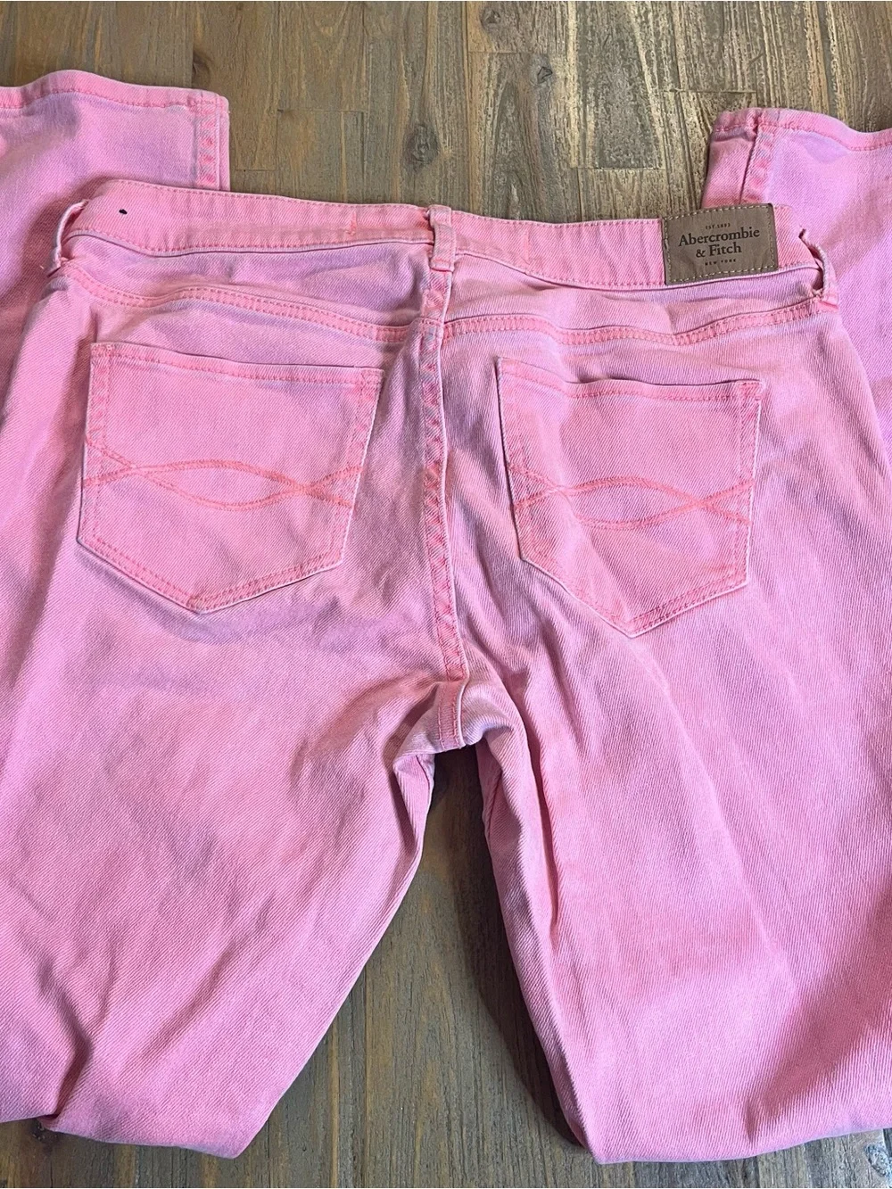 Pink y2k Abercrombie & Fitch jeans